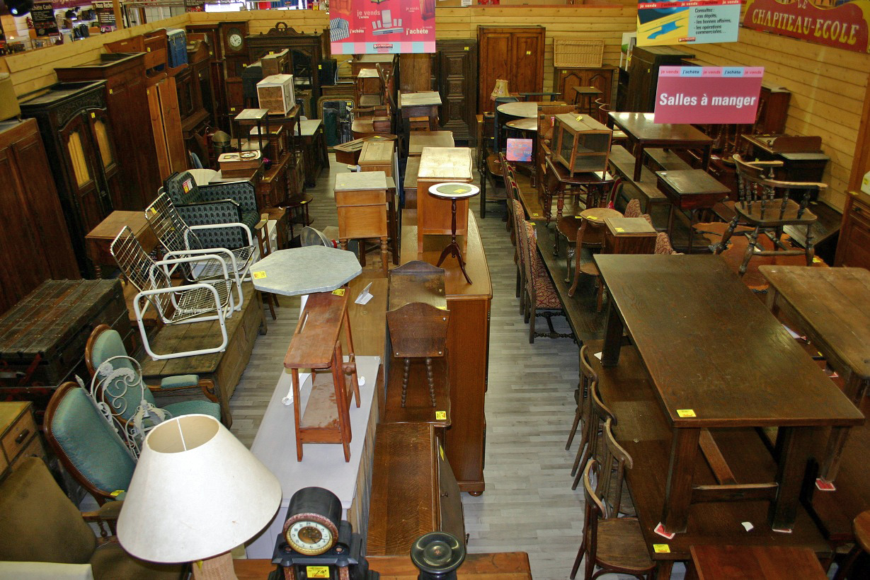 Trocantes – French Second-hand Furniture